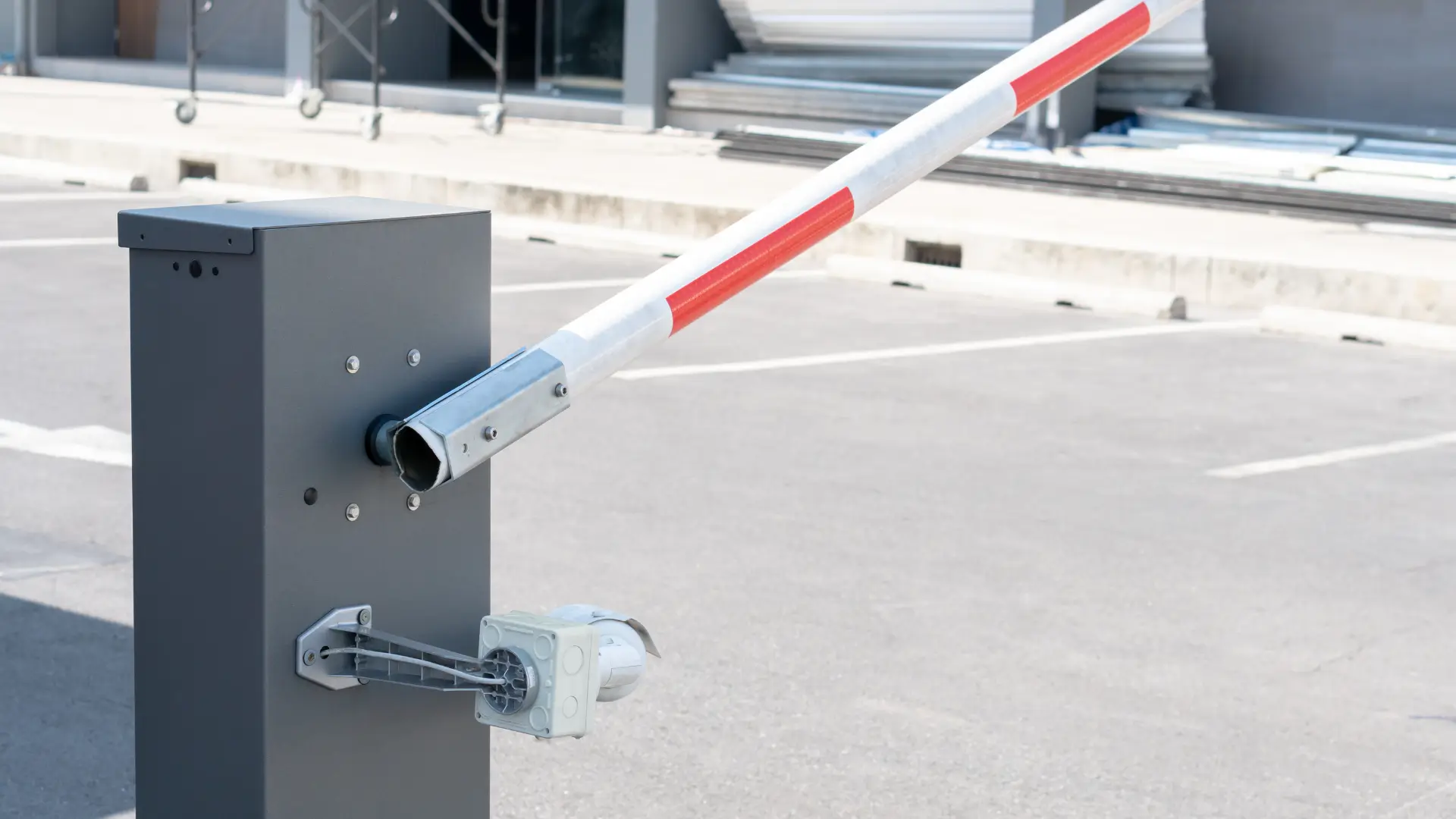 Szlabany parkingowe - jak wybrać odpowiedni system